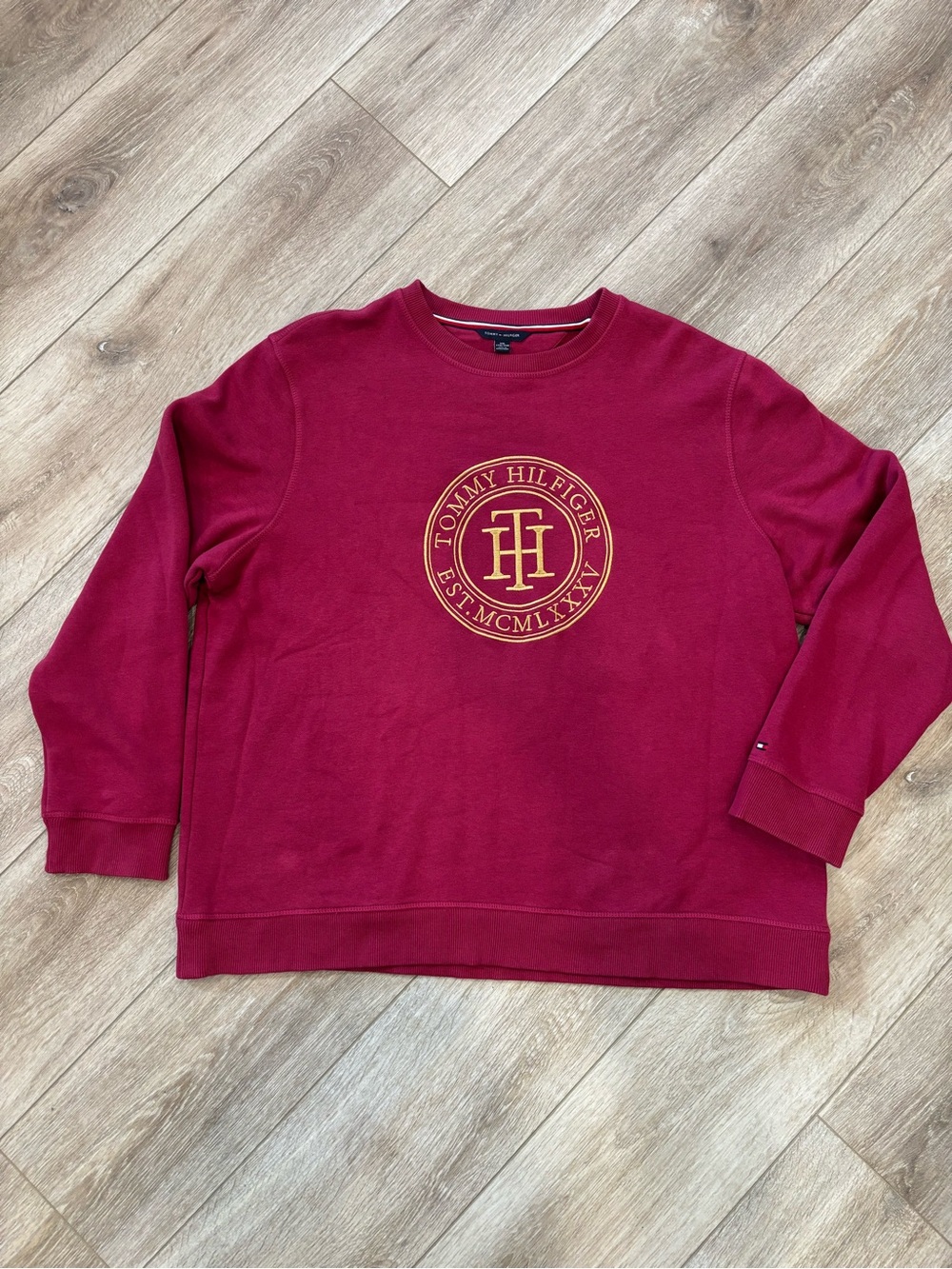 Tommy Hilfiger Women's Crewneck with Gold Logo